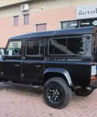 LAND ROVER Defender 110 2.4 TD4 Station Wagon S - 2