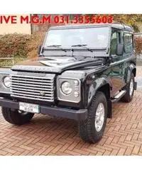 LAND ROVER Defender 90 2.4 TD4 Station Wagon SE