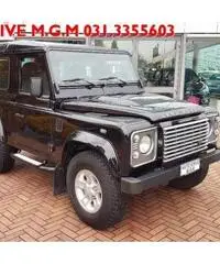 LAND ROVER Defender 90 2.4 TD4 Station Wagon SE - 4