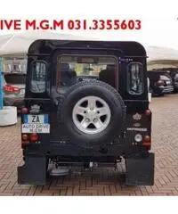 LAND ROVER Defender 90 2.4 TD4 Station Wagon SE - 7