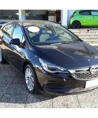 Opel Astra 1.0 Turbo 105cv Sports Tourer allestimento Elective