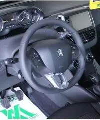 PEUGEOT 208 PureTech 82 5 porte Active - 9