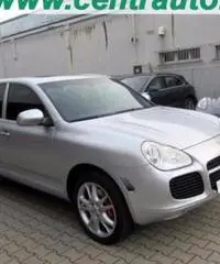 PORSCHE Cayenne 4.5 cat Turbo