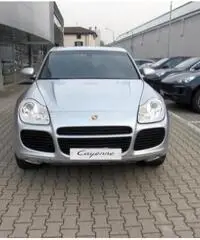 PORSCHE Cayenne 4.5 cat Turbo - 2