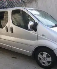 RENAULT Trafic T27 1.9 dCi/100CV PC-TN Combi opel vivaro