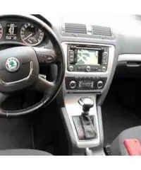 SKODA Octavia 2.0 TDI CR F.AP. DSG Wagon Ambit - 8