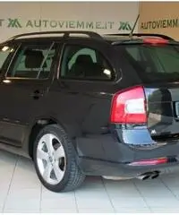 SKODA Octavia 2.0 TDI CR F.AP. Wagon Elegance Autocarro - 4