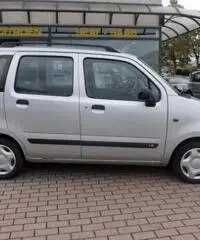 SUZUKI Wagon R+ 1.3i 16V cat 4x4 GL - 5