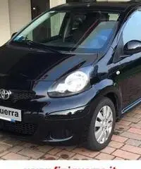 TOYOTA Aygo 1.0 12V VVT-i M-MT 5p Autom. Sol