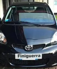 TOYOTA Aygo 1.0 12V VVT-i M-MT 5p Autom. Sol - 2