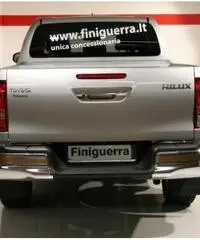 TOYOTA Hilux 2.4 D-4D 4WD 4 porte Double Cab Lounge - 5