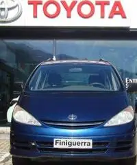 TOYOTA Previa 2.0 Tdi D-4D - 2