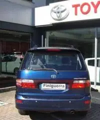 TOYOTA Previa 2.0 Tdi D-4D - 5