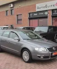 VOLKSWAGEN Passat 1.9 TDI/105CV DPF Var. Comf.