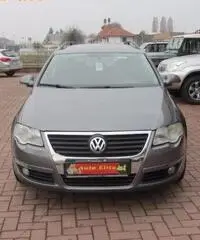 VOLKSWAGEN Passat 1.9 TDI/105CV DPF Var. Comf. - 2