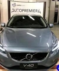 VOLVO V40 D2 Geartronic Momentum