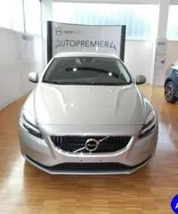 VOLVO V40 D2 Momentum