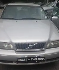 VOLVO V70 2.5 TDI - 4