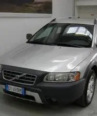 VOLVO XC70 2.4 D5 20V (185CV) cat AWD Momentum AUTOMATICA - 3