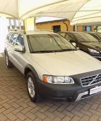 Volvo XC70 XC70 2.4 D5 AWD CROSS COUNTRY CV 185 CAMBIO AUT.