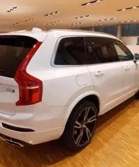 VOLVO XC90 D5 AWD Geartronic 7 posti R-design - 6