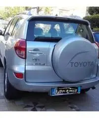 Toyota Rav4 2.2 D-4d 136cv SOL - 2