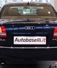 AUDI A8 4.2 TDI QUATTRO 326 CV - 2