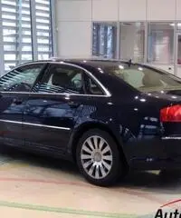 AUDI A8 4.2 TDI QUATTRO 326 CV - 5