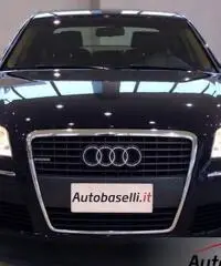 AUDI A8 4.2 TDI QUATTRO 326 CV - 4