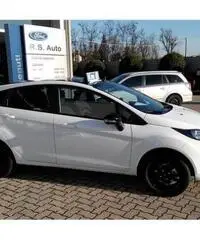 FORD Fiesta 1.5 TDCi 75CV 5 porte Black & White Edition - 4