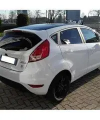 FORD Fiesta 1.5 TDCi 75CV 5 porte Black & White Edition - 7