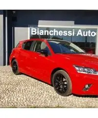 Lexus CT Hybrid Black Street - 2