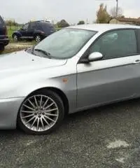 ALFA ROMEO 147 1.9 JTD (115 CV) cat 3p. Distinctive + cerchi "17 - 2