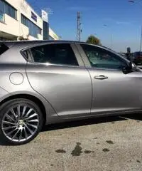 ALFA ROMEO Giulietta 1.6 JTDm 120 CV SUPER +Navi+Vetri scuri+"18 Qv+PDC - 3