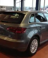 Audi A3 SB 1.6 tdi 110cv Business Navi,Xeno,PDC pronta consegna - 4