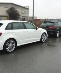 AUDI A3 SPB 2.0 TDI Sport S line Tetto+Fari LED+"18 S-Line