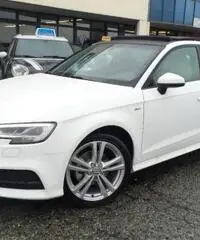 AUDI A3 SPB 2.0 TDI Sport S line Tetto+Fari LED+"18 S-Line - 3