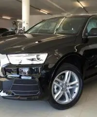 AUDI Q3 2.0 TDI 150 CV Sport +Navi +Xenon +"18 +Pdc