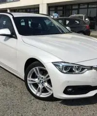 BMW 318 dA Touring +Navig +Autom +"18 Msport +Fari Led - 2