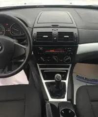 BMW X3 2.0d cat Attiva - 8