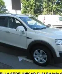 CHEVROLET Captiva 2.2 VCDi 184CV aut. 4WD LTZ  7 POSTI - 3