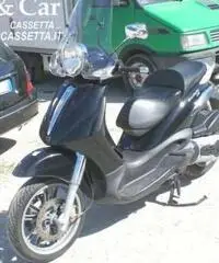 MOTOCICLO PIAGGIO BEVERLY - 2