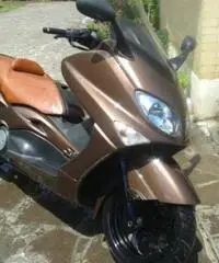 Yamaha T-max 500