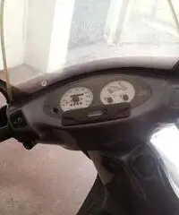 Vendo scooter Piaggio - 3