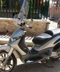 Piaggio Beverly 200 - 2