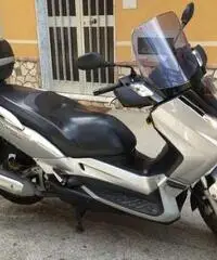 X-max 250 yamaha grigio