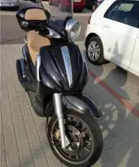 SCOOTER BEVERLY TOURER 400cc - 4