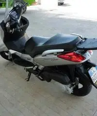 Yamaha X MAX 250 CC - 2