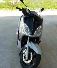 Yamaha X MAX 250 CC - 3