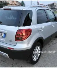 FIAT Sedici 2.0 MJT 16V DPF 4x4 Emotion - 4